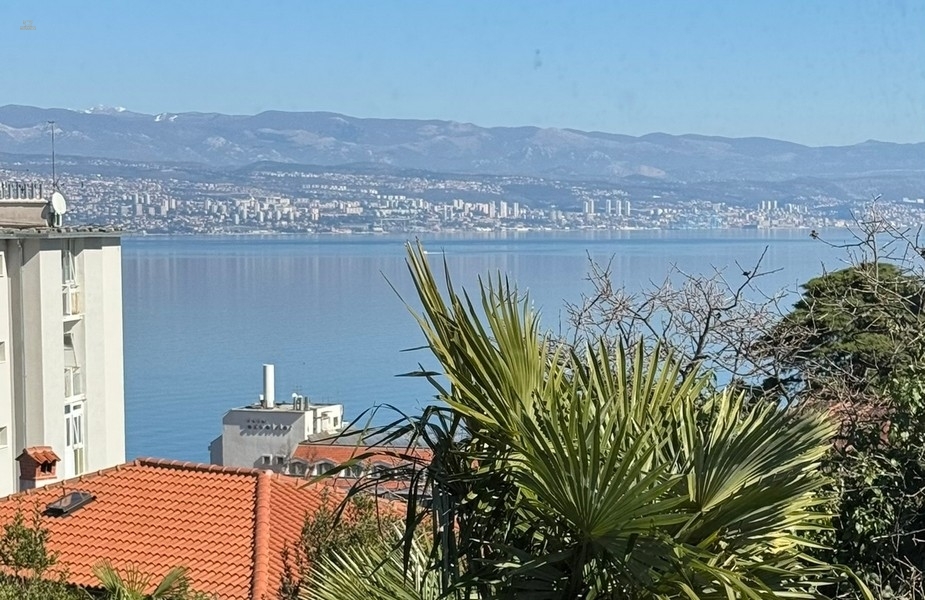 Möblierte Wohnung mit schönem Meerblick