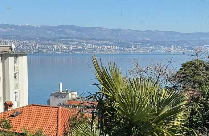 Möblierte Wohnung mit schönem Meerblick