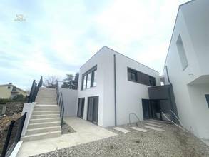 Thumbnail von Moderne Villa (DHH) mit Swimmingpool und Meerblick