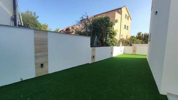 Thumbnail von Doppelhaushälfte im modernen Stil nahe dem Strand