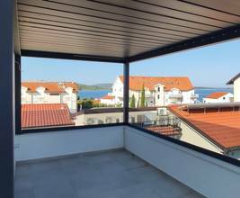 Thumbnail von Doppelhaushälfte im modernen Stil nahe dem Strand