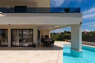 Thumbnail von Moderne Villa mit Pool, Dachterrasse und Blick auf das Meer - Region Porec