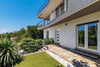 Thumbnail von Moderne Villa mit Dachterrasse nahe dem Meeresufer, Region Crikvenica