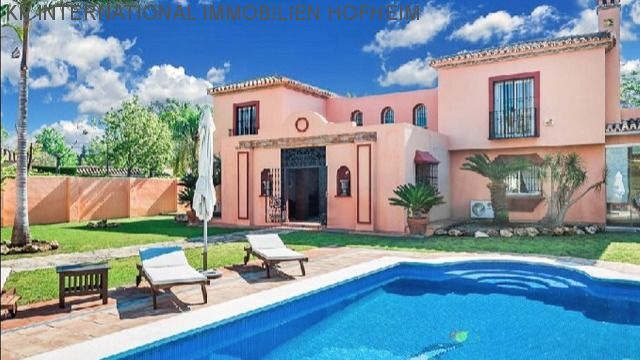 ***7-Zimmer Spanische Strandvilla in GUADALMINA BAJA***