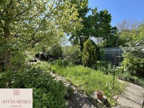 Thumbnail von Gut geschnittenes Reihenhaus im Split-Level mit blühendem Garten - Gumpoldskirchen