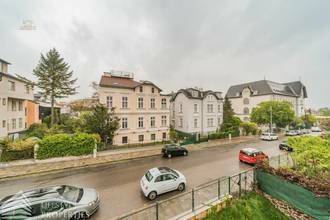 Thumbnail von Luxuriöse 12-Zimmer-Villa mit Wellnessbereich Nähe Gersthof