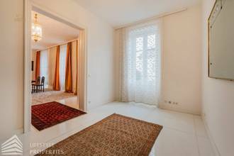 Thumbnail von Luxuriöse 12-Zimmer-Villa mit Wellnessbereich Nähe Gersthof