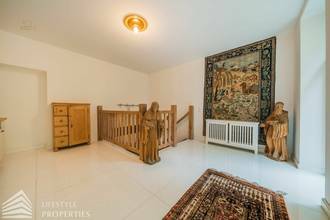 Thumbnail von Luxuriöse 12-Zimmer-Villa mit Wellnessbereich Nähe Gersthof