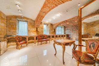 Thumbnail von Luxuriöse 12-Zimmer-Villa mit Wellnessbereich Nähe Gersthof