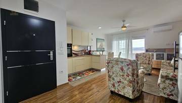 Thumbnail von Möblierte Wohnung mit schönem Meerblick