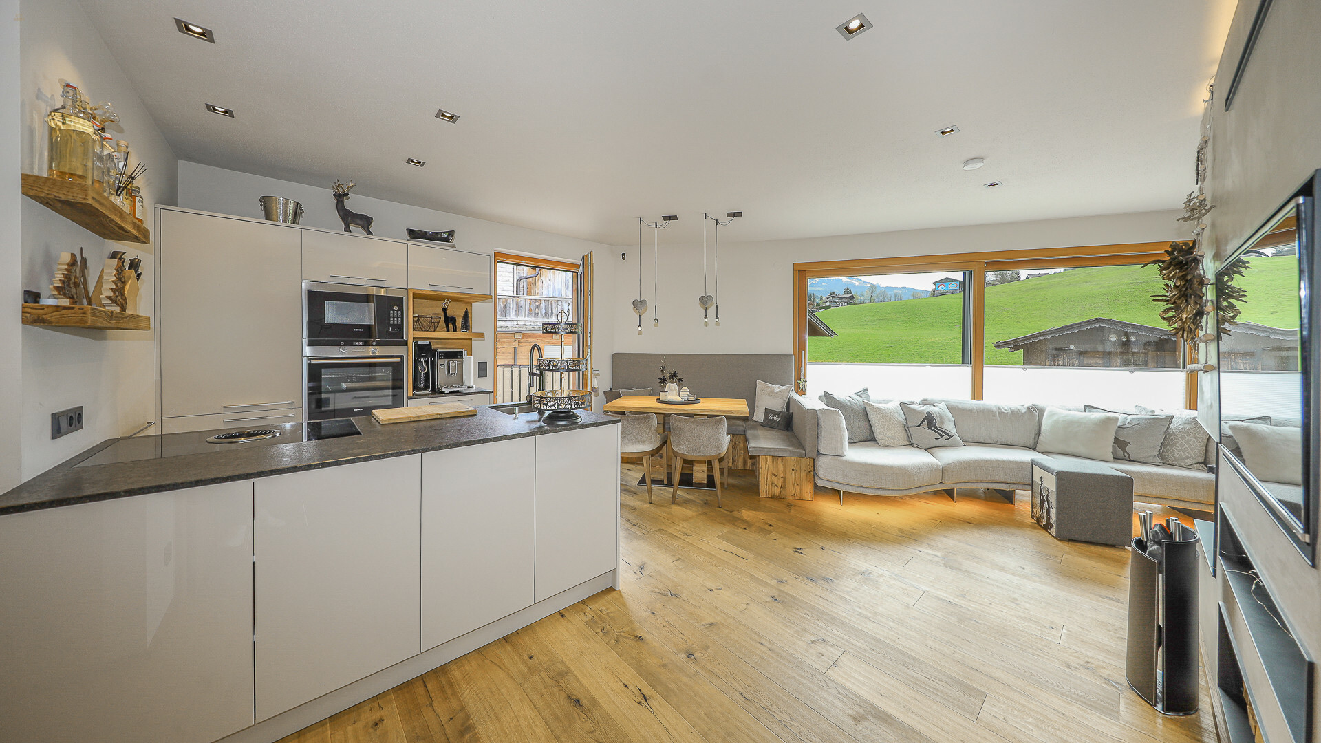 Luxus- Ski in/Ski out Apartment in sonniger Toplage