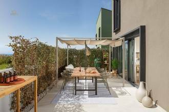 Thumbnail von Reihenendhaus mit Garten und Meerblick