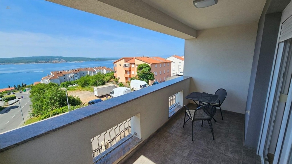 Möblierte Wohnung mit Meerblick und Garage