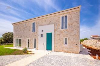 Thumbnail von Moderne Villa mit mediterranen Elementen nahe dem Meer