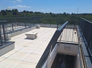 Thumbnail von Maisonettewohnung mit Dachterrasse, Meerblick und Community-Pool