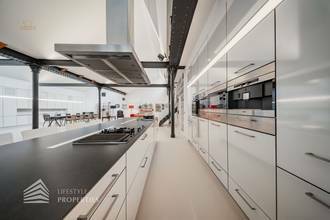 Thumbnail von Einzigartige 5-Zimmer Loftwohnung mit Terrasse und Werkstatt im 6. Bezirk