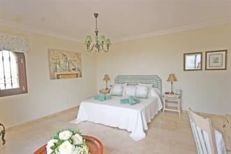 Thumbnail von Luxus-Villa in El Paraiso R137481