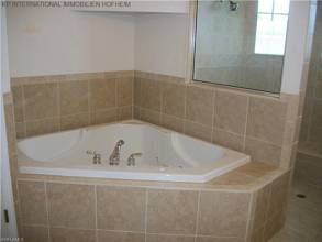 Thumbnail von ***EFH in Cape Coral - großzügig geschnitten mit Pool und Wintergarten***