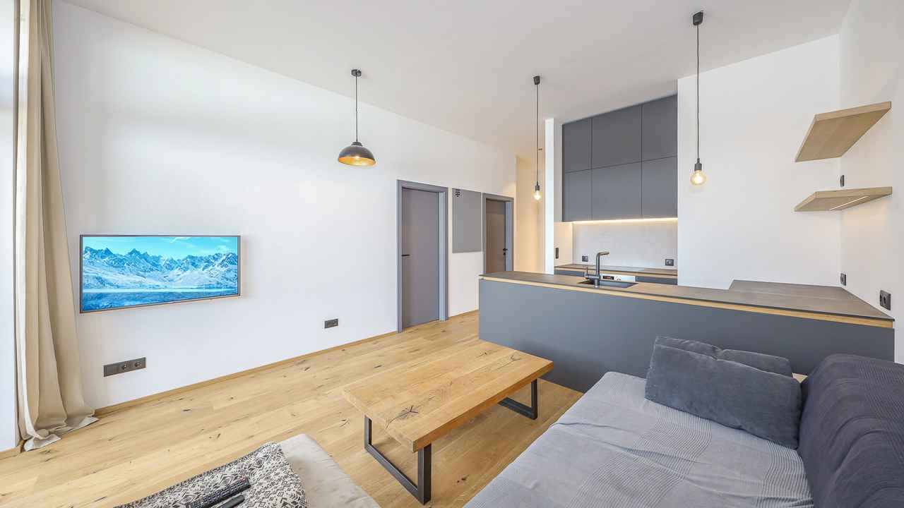 Neuwertige Wohnung in Ruhelage mit Kaiserblick