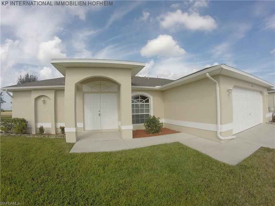***Schönes EFH mit großem Garten in Cape Coral***