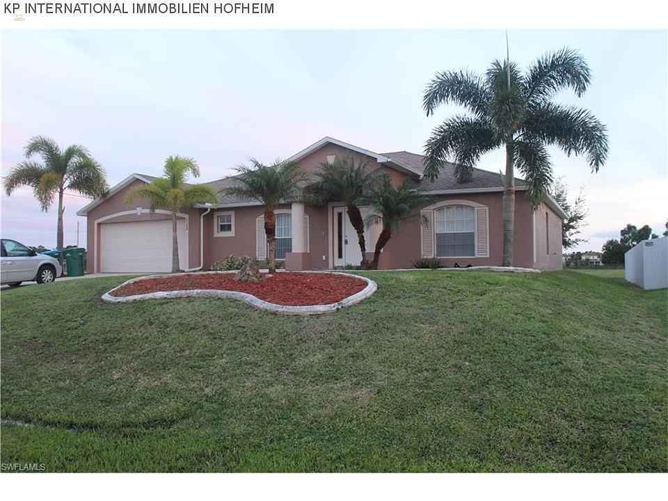 ***traumhaftes Einfamilienhaus mit Garten und schönem Hof in Florida***