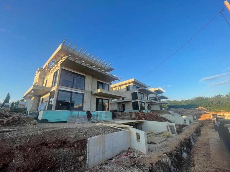 Moderne Neubauwohnung mit schönem Meerblick