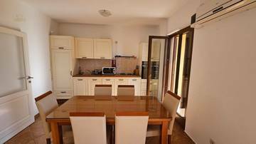 Thumbnail von Möblierte Wohnung mit Garten und Meerblick