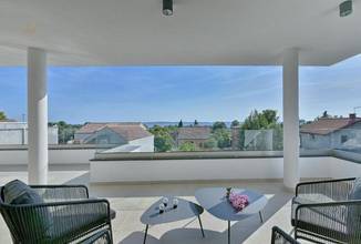 Thumbnail von Moderne Villa mit Pool und Blick auf das Meer bei Fazana, Region Pula