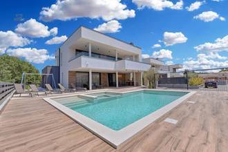 Thumbnail von Moderne Villa mit Pool und Blick auf das Meer bei Fazana, Region Pula