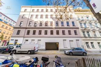 Thumbnail von ウィーン第7区の最高の場所にあるガレージ駐車場