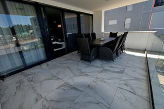 Thumbnail von Moderne Villa mit vier Wohneinheiten in außergewöhnlicher Lage direkt am Yachthafen