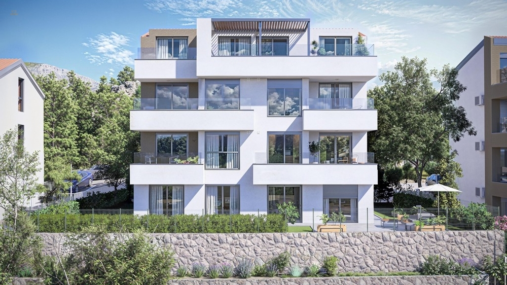 Moderne Neubauwohnungen nahe dem Meeresufer