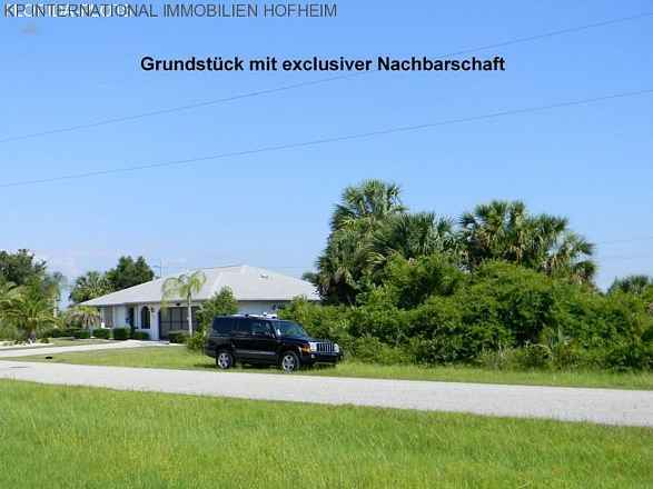 ***Tolles Baugrundstück mit phantastischer Aussicht***