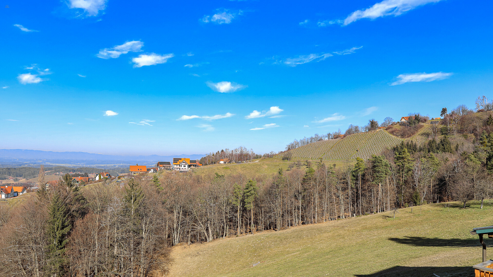 Thumbnail von Blockhaus-Chalet A mit traumhaftem Ausblick in idyllischer Ruhelage