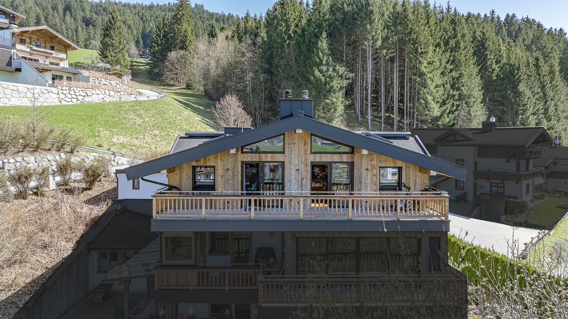 Thumbnail von Luxus-Penthouse mit Panoramablick in sonniger Top-Ruhelage