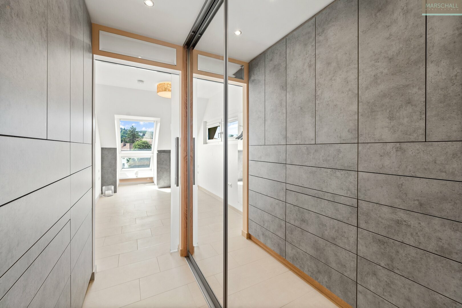 Thumbnail von 2-Zimmer-Penthouse in ERSTBEZUGS-Qualität mit Terrasse und Garage in Toplage