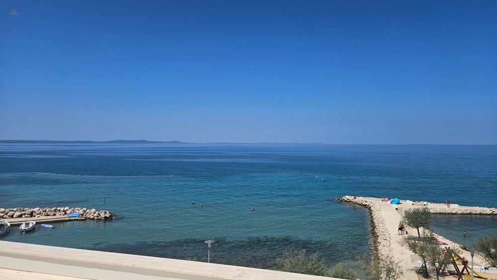 Thumbnail von Modernes Penthouse mit Dachterrasse in der 1. Reihe zum Meer