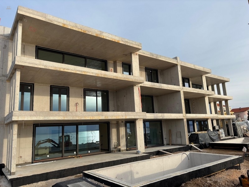 Thumbnail von Modernes Penthouse mit Dachterrasse in der 1. Reihe zum Meer