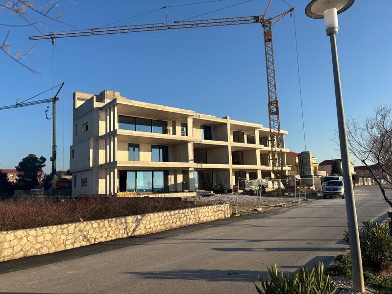 Thumbnail von Modernes Appartement in der 1. Reihe zum Meer