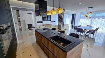 Thumbnail von Villa moderne avec piscine et belle vue sur la mer