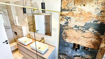 Thumbnail von Villa moderne avec piscine et belle vue sur la mer