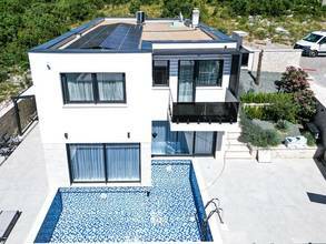 Thumbnail von Villa moderne avec piscine et belle vue sur la mer