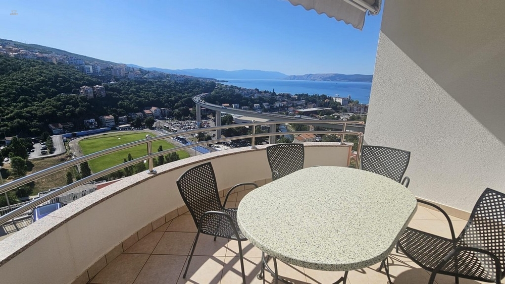 Wohnung mit schönem Blick auf das Meer