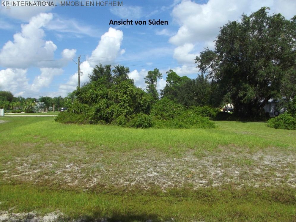 ***ノーブルの土地 - 湖からわずか数メートル***