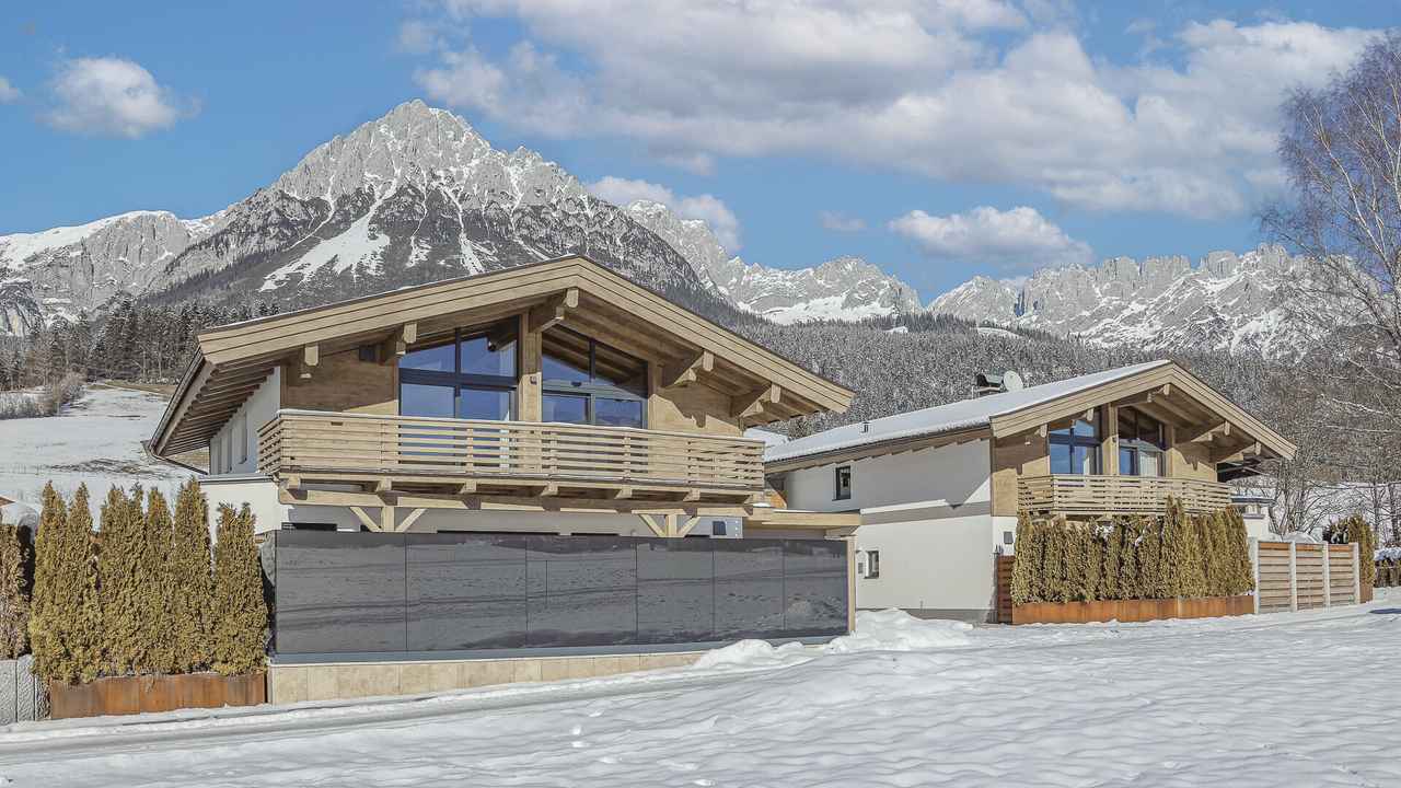 Chalet esclusivo con piscina situato direttamente sul campo da golf