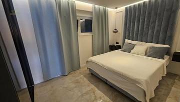 Thumbnail von Moderne Erdgeschosswohnung mit Pool und Garten