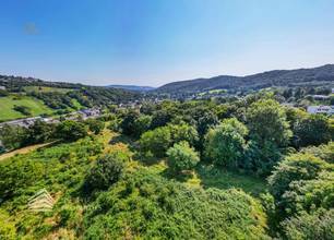 Thumbnail von ウィーンの門の前 - 農業用地としての評価がされている緑地