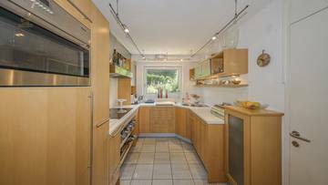 Thumbnail von Landhausvilla in einmaliger Aussichtslage