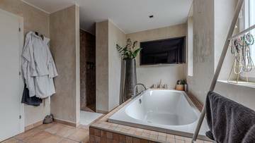 Thumbnail von Haushälfte in sonniger Lage unmittelbar am Golfplatz