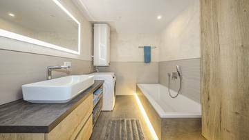 Thumbnail von Großzügiges Mehrfamilienhaus mit 3 Wohnungen